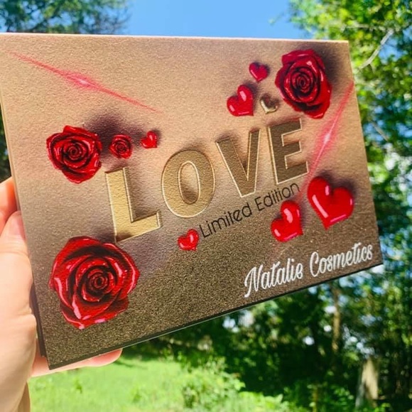 Makeup - Picture 2 of 2